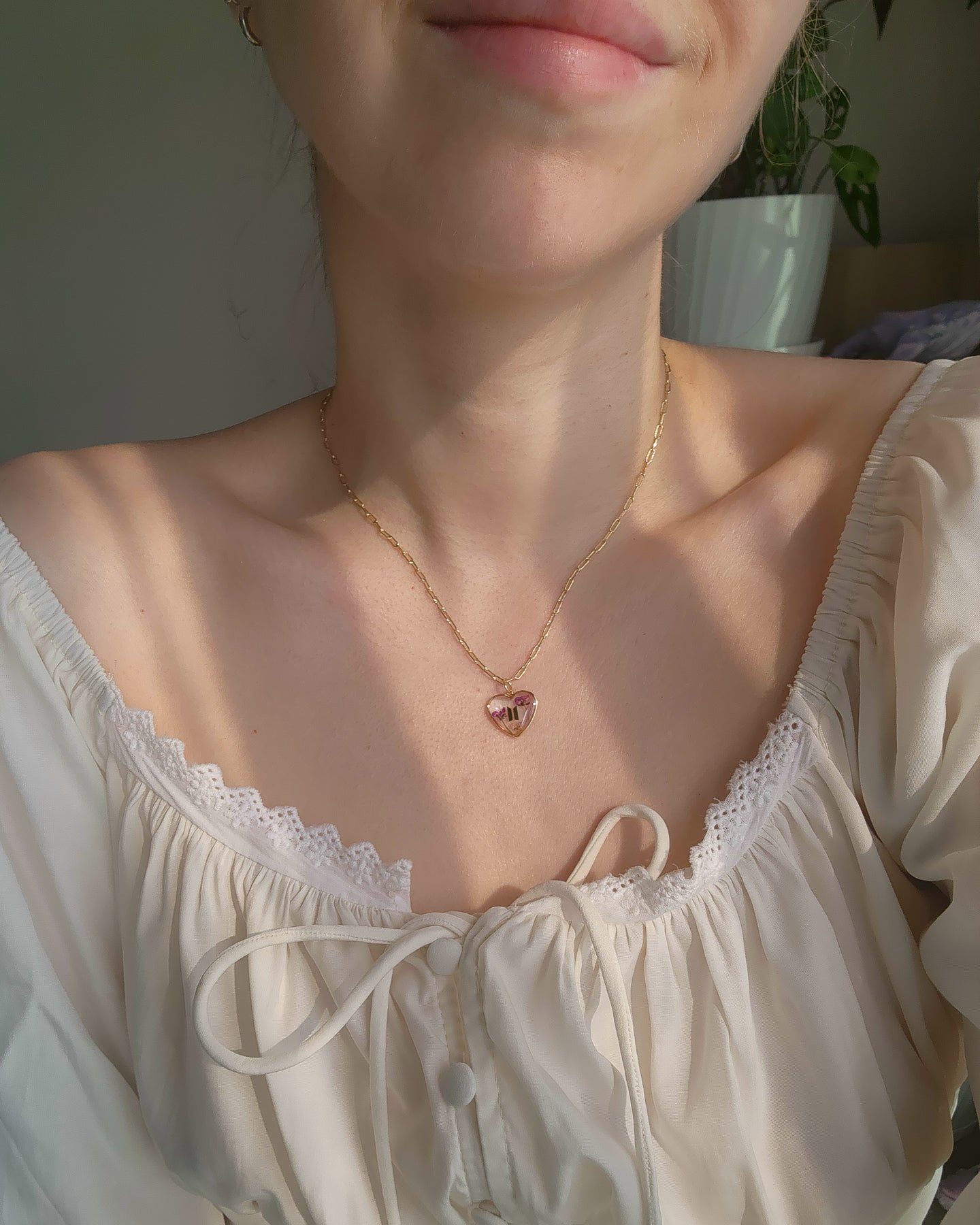 Heart-shaped choker necklace inspired by BTS 🤍 14k gold plated