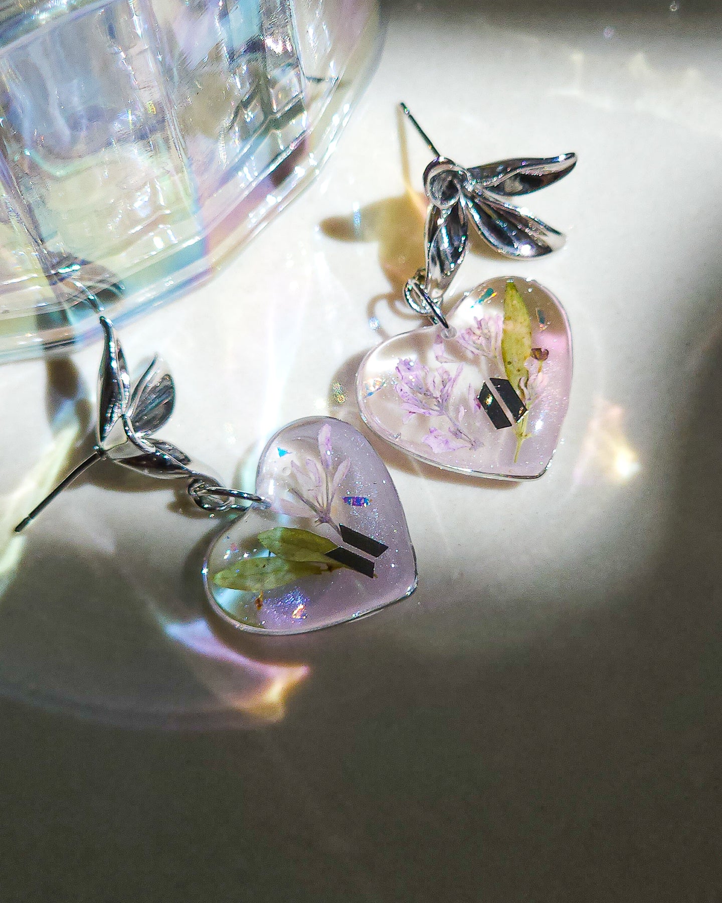 Heart-shaped earrings with flower inspired by BTS 🌺 blooming fairy