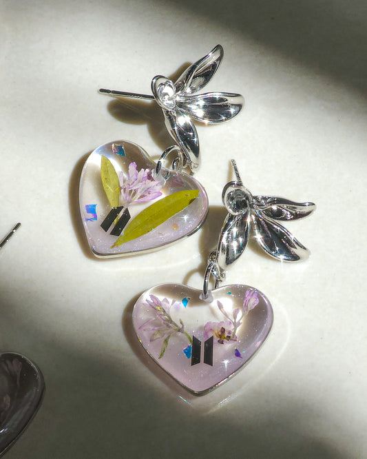 Heart-shaped earrings with flower inspired by BTS 🌺 blooming fairy