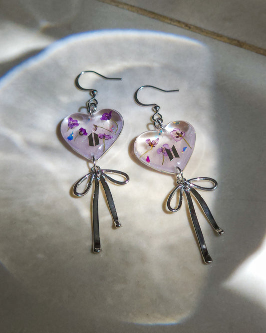 Heart-shaped earrings with bow inspired by BTS 🌸 silver color