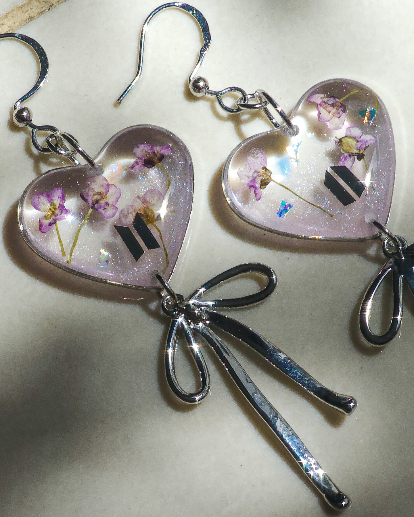 Heart-shaped earrings with bow inspired by BTS 🌸 silver color