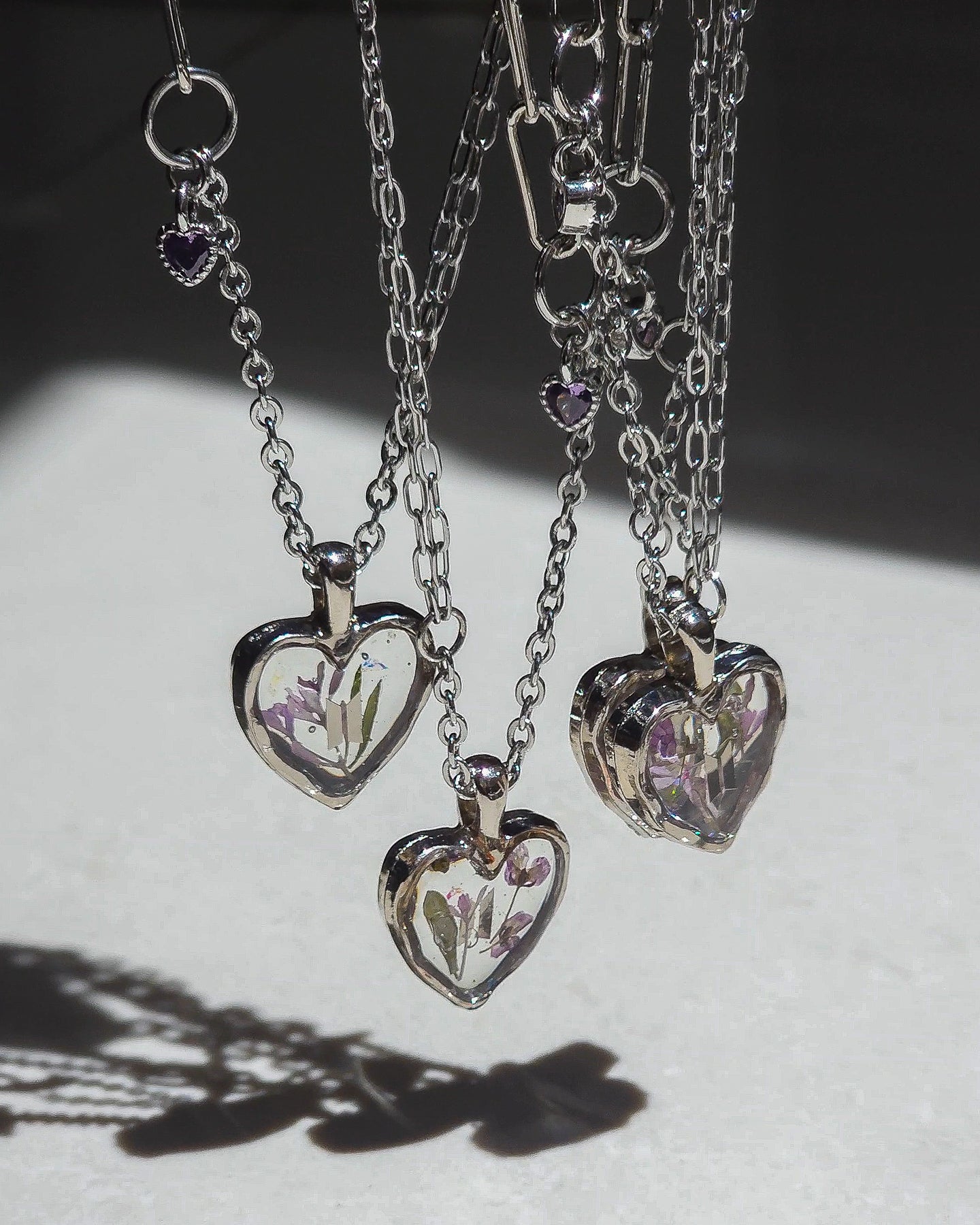 Heart-shaped floral necklace inspired by BTS 🌷 silver color