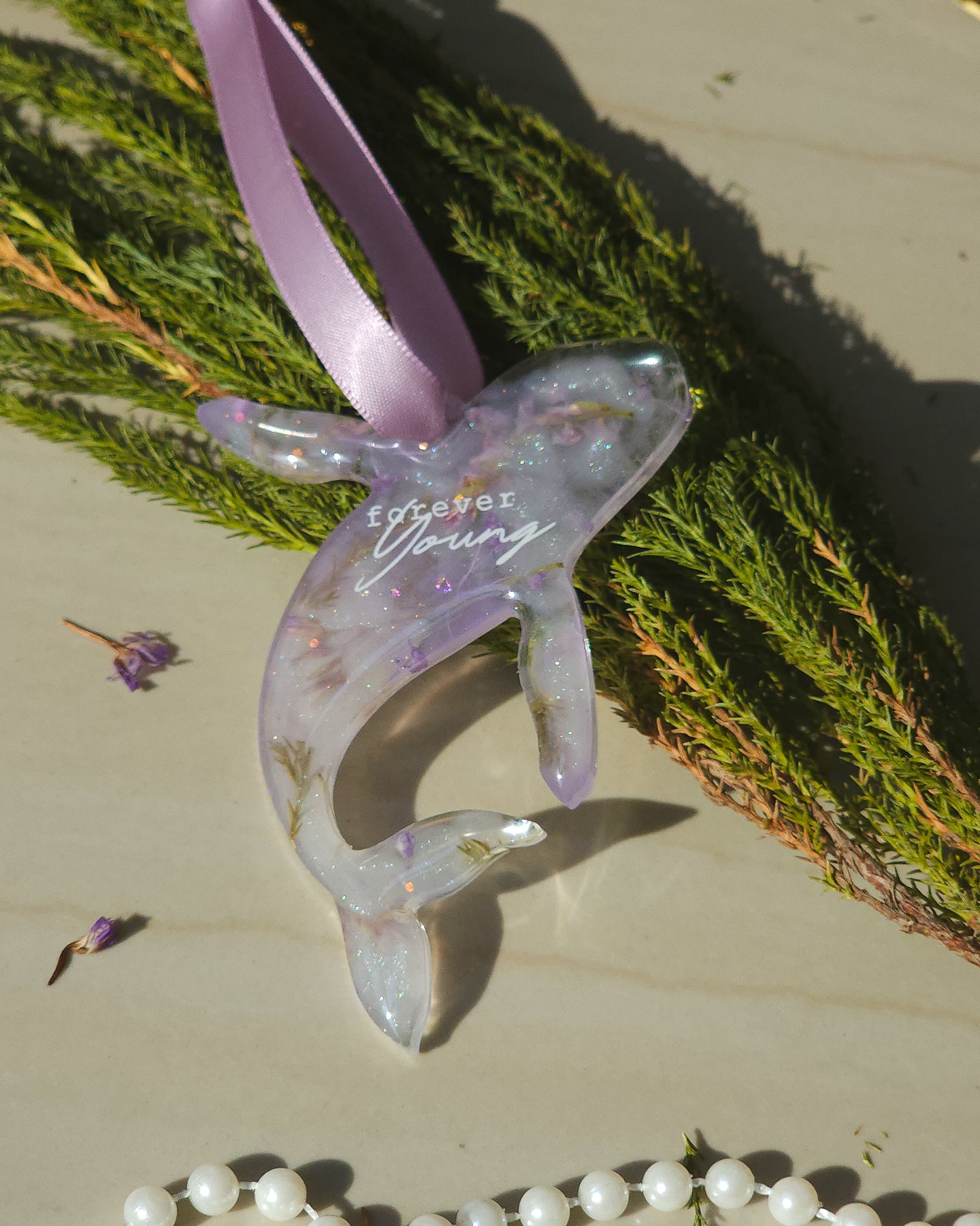 Epoxy Resin Ornaments with Real Flowers 💜 dusty purple 5pc