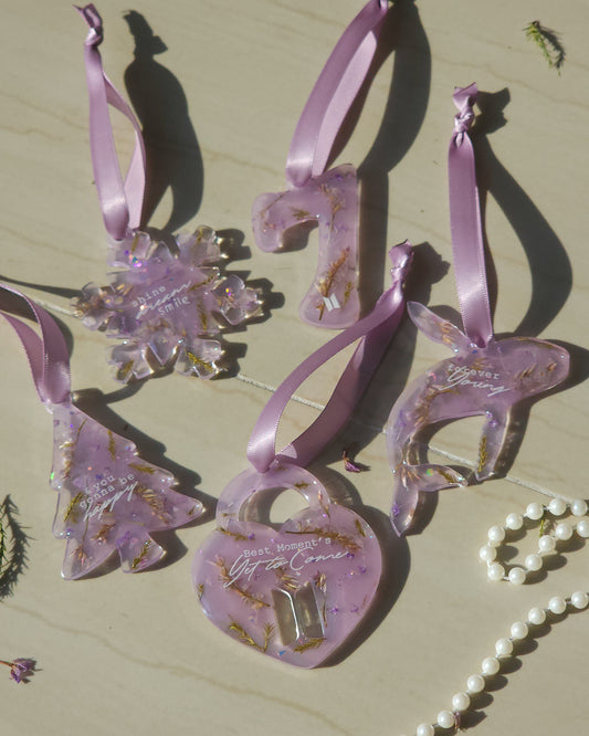 Epoxy Resin Ornaments with Real Flowers 💜 dusty purple 5pc