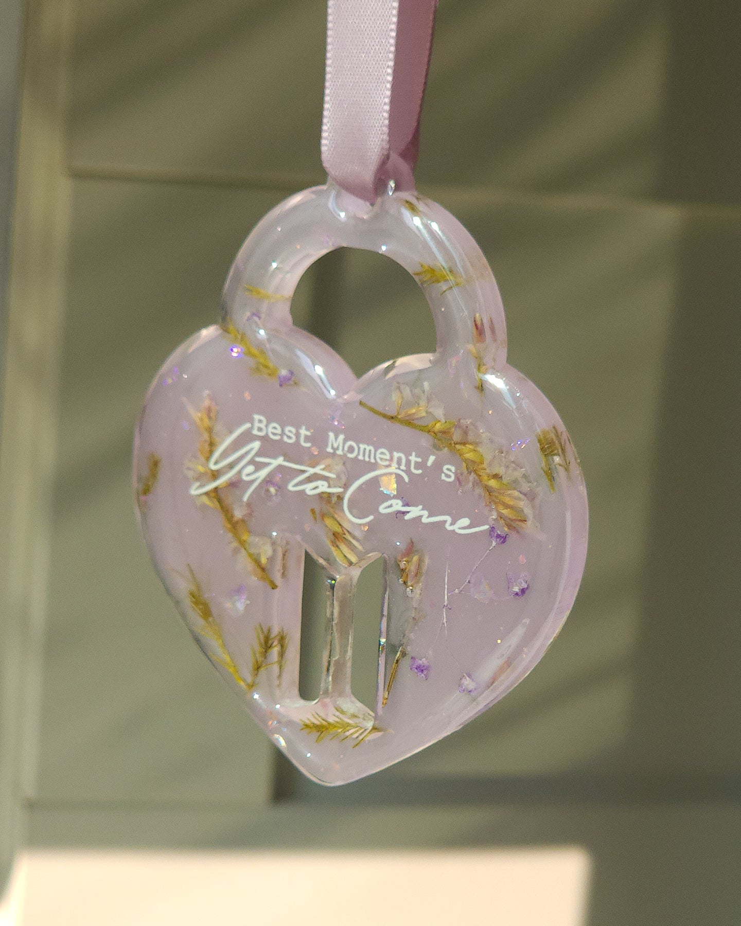 Epoxy Resin Ornaments with Real Flowers 💜 dusty purple 5pc