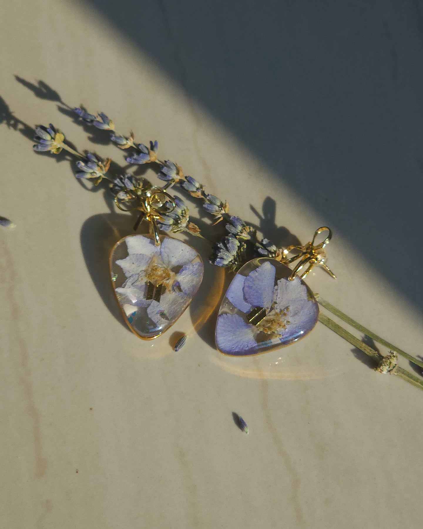 BTS inspired guitarpick earrings with wild flowers 🌺 Blue
